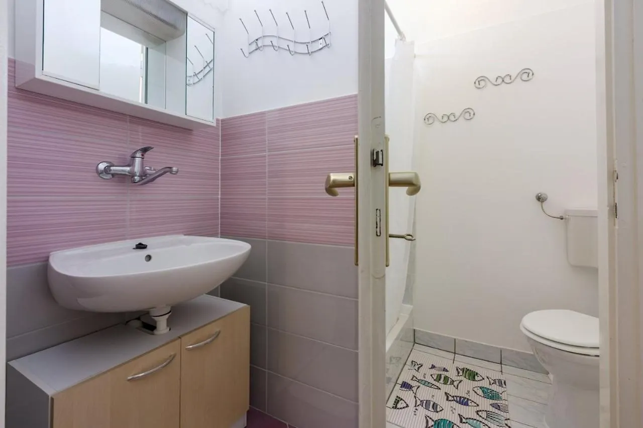 One-Bedroom Apartment In Dramalj X