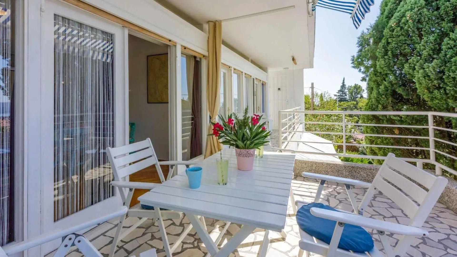 One-Bedroom Apartment In Dramalj X